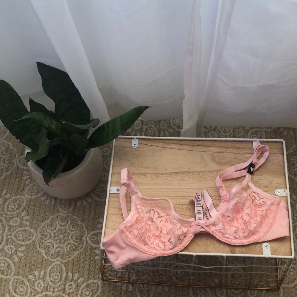 Victoria Secret Victoria Secret Victoria Secret- Lace Bra